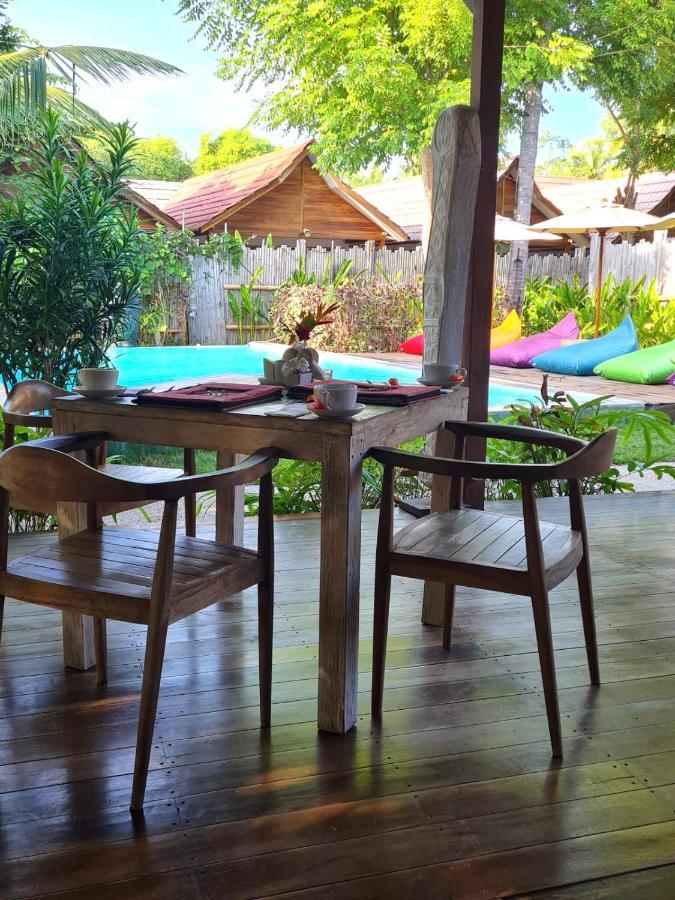 Hotel United Colors Of Gili Gili Meno Exterior foto