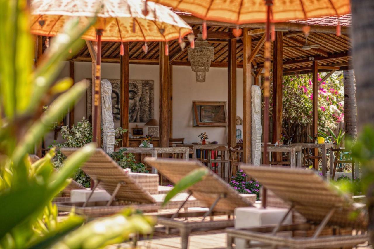 Hotel United Colors Of Gili Gili Meno Exterior foto