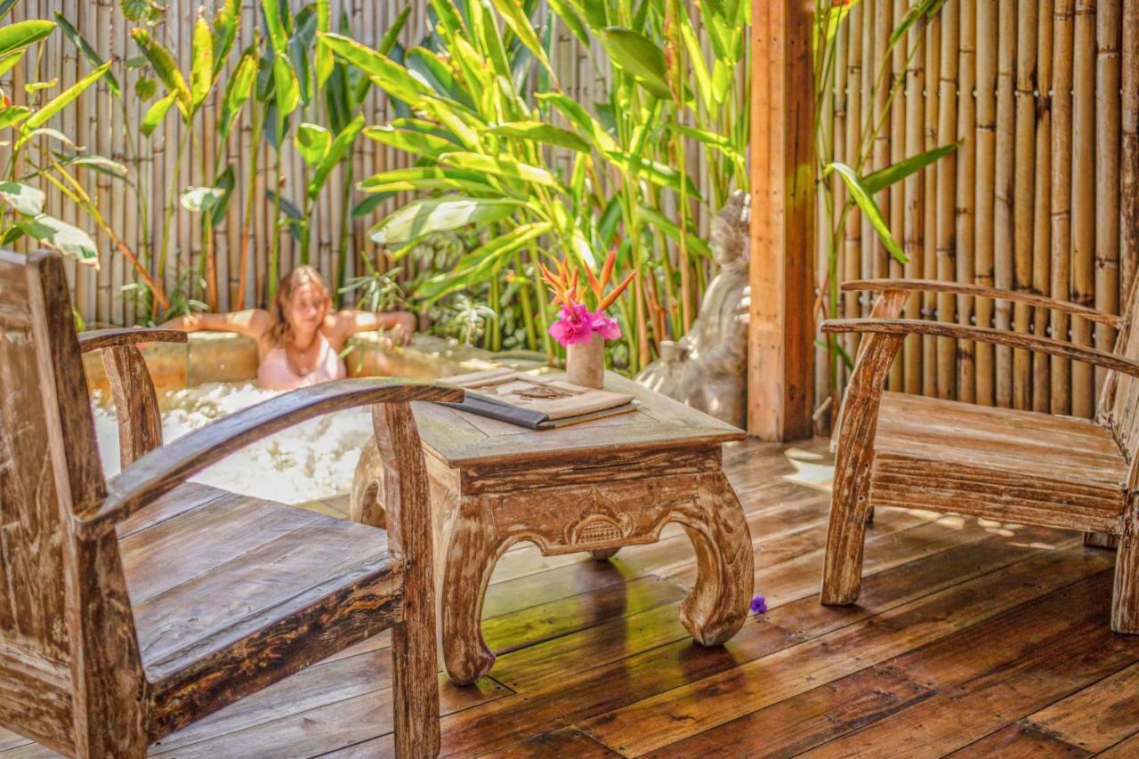 Hotel United Colors Of Gili Gili Meno Exterior foto